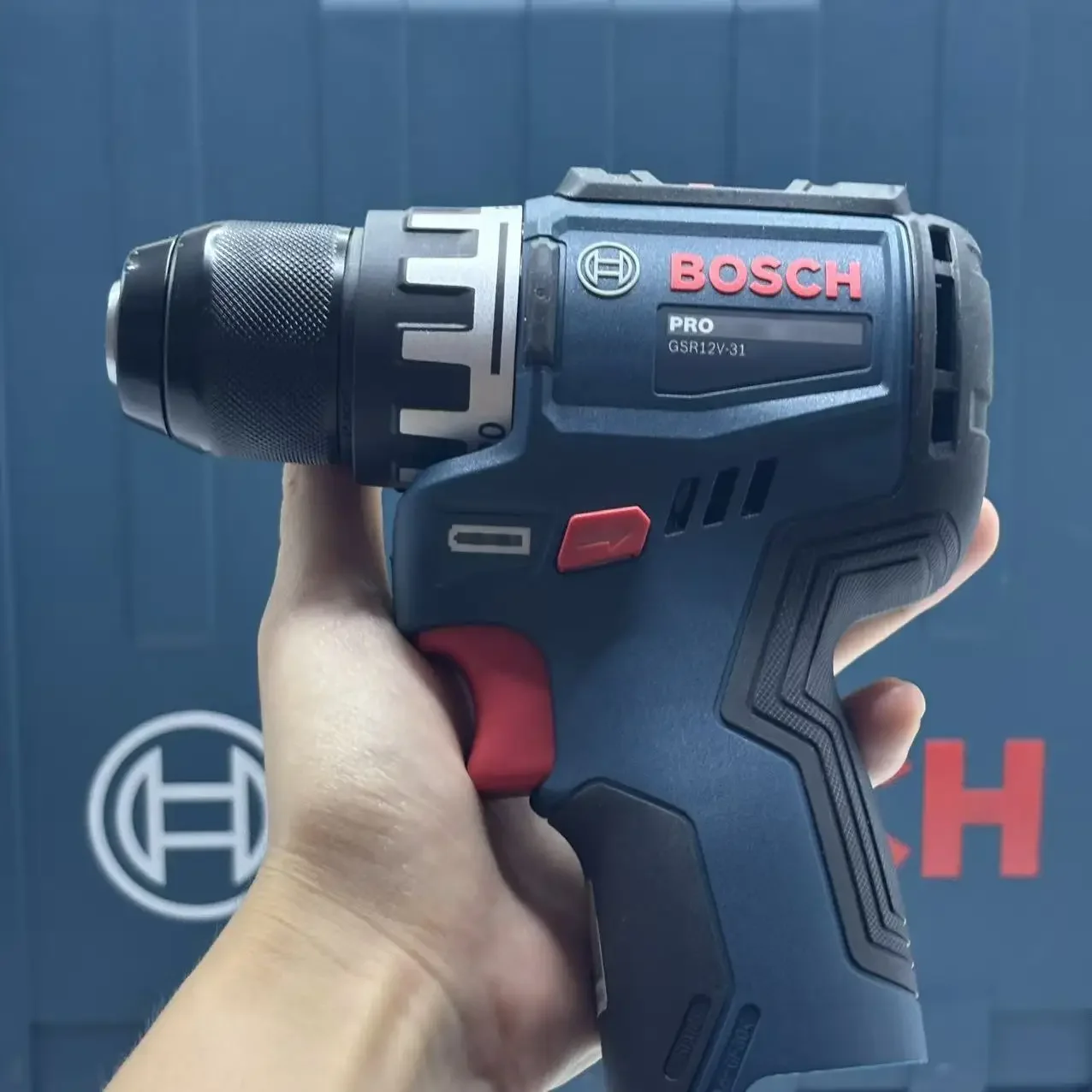 مثقاب بوش بروفيشنال GSR 12V-31 - مراجعة Power Tools Professional وسعره